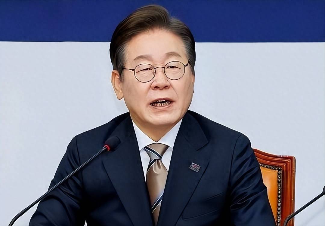 为什么李在明的支持率突然暴跌？——从政策、形象到选民心理的深度剖析