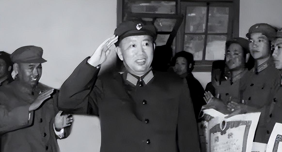 中国空军专属摄影师的迟到趣谈