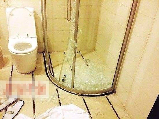 五星酒店浴室玻璃自爆，消费者反成赔偿者？——一场意外的法律迷思